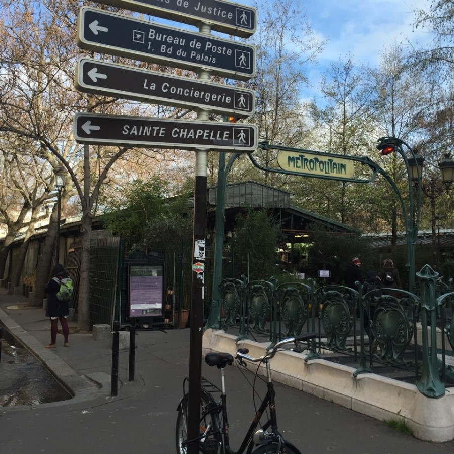 A bit of home at the Cité metro station